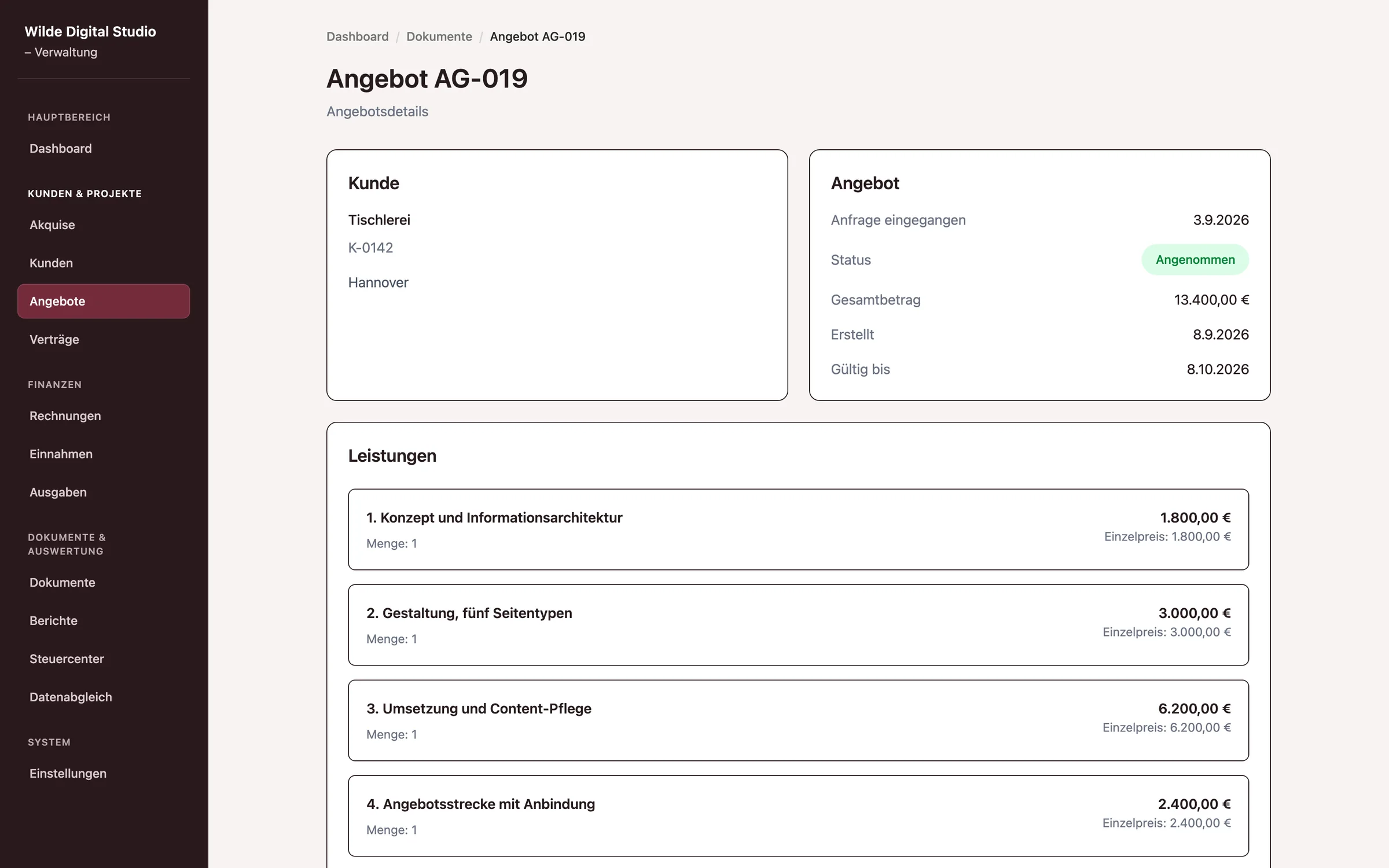 Wilde Verwaltung, Angebot AG-019 für Kunde K-0142, angenommen, mit Leistungspositionen